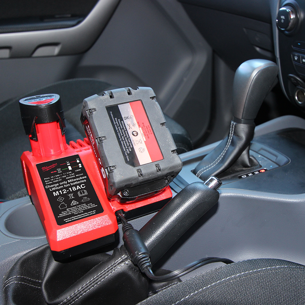 M12 M18 Automotive Charger
